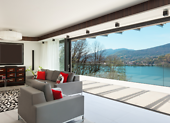 Inspirace na moderní obývací pokoj – komoda místo obývací stěny