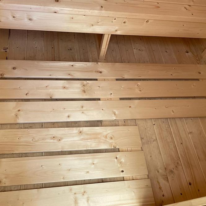 Venkovní hranatá sauna 2x2 m,5