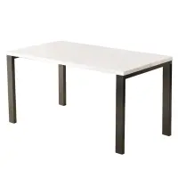 bílá