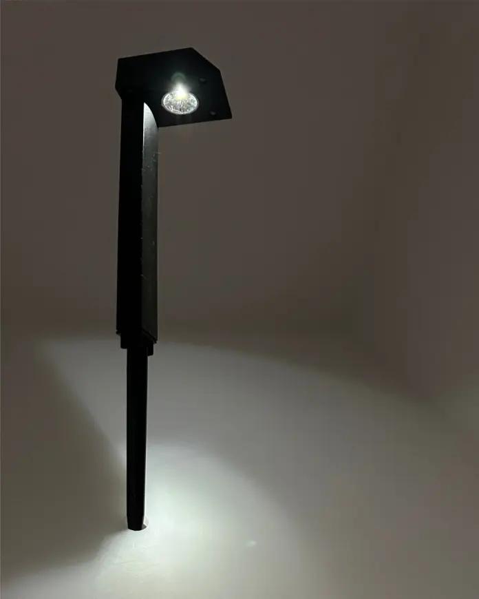 TR-674J SOLÁRNÍ  LED ZAHRADNÍ OSVĚTLENÍ