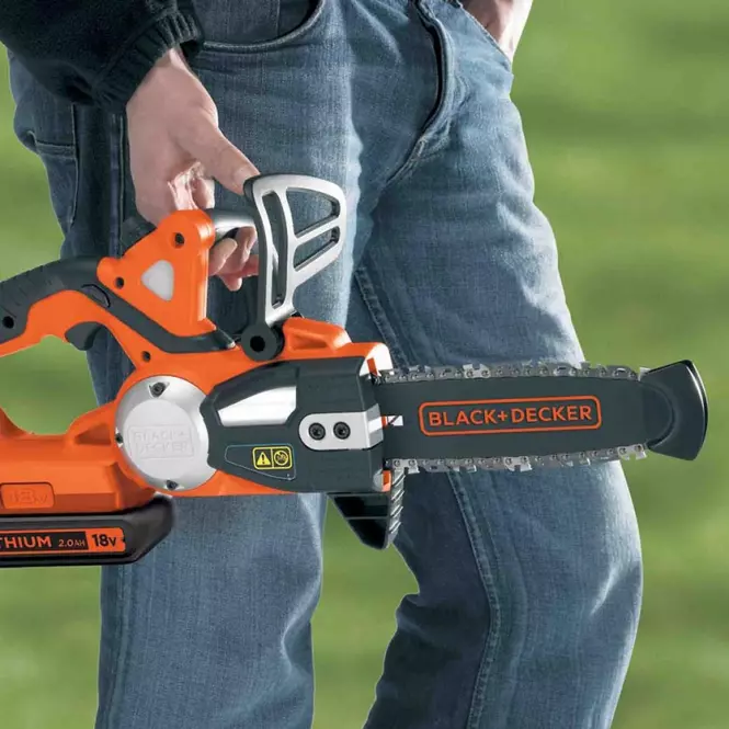 AKU ŘETĚZOVÁ PILA BLACK&DECKER - GKC1820L20