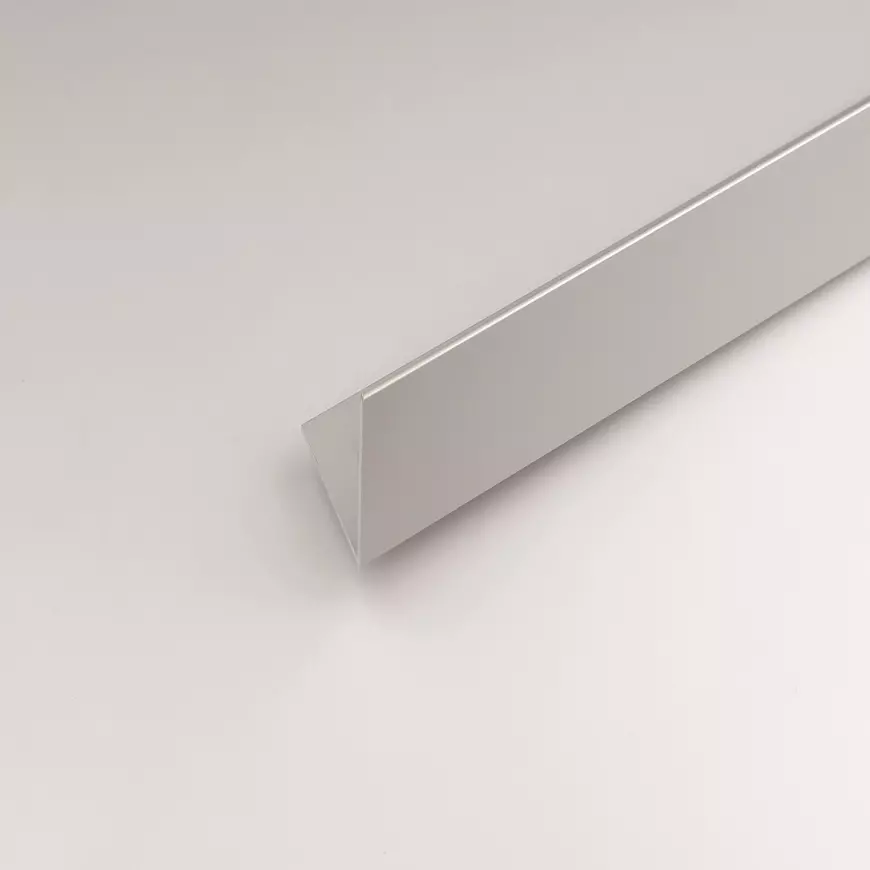 Rohový Profil  Alu Merc 25x25x1000
