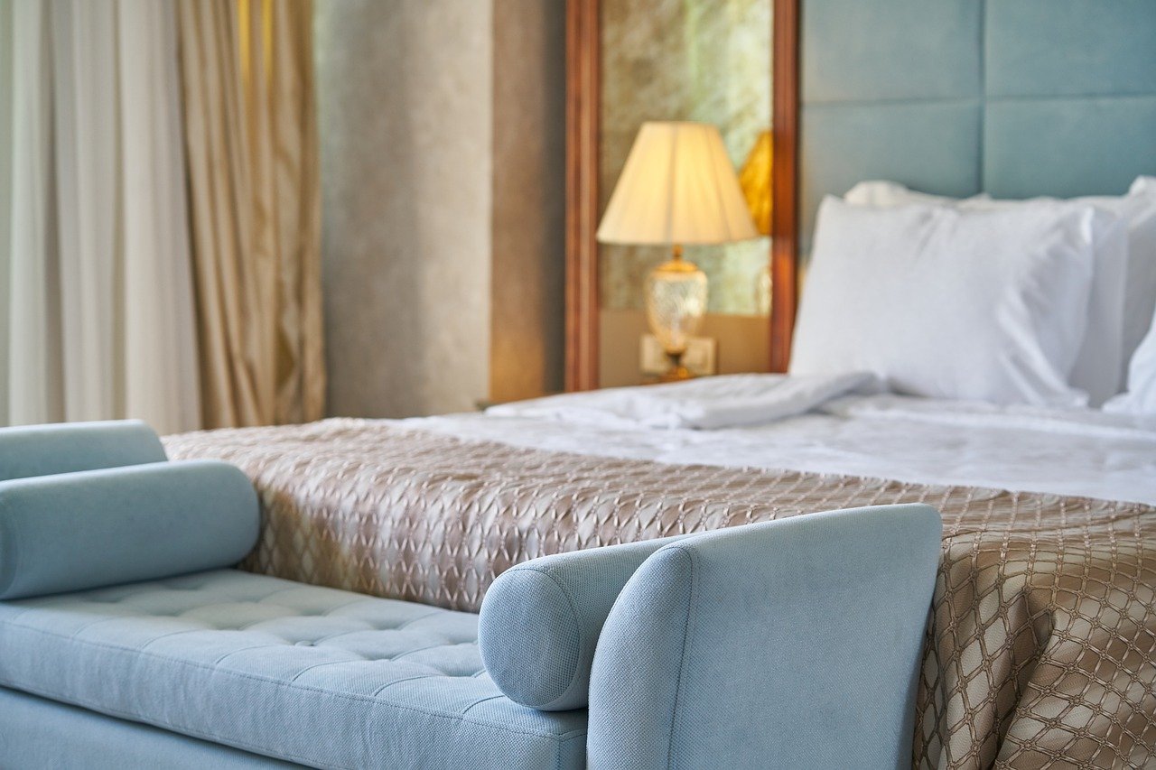 Velká postel - teplá deka pro hosty