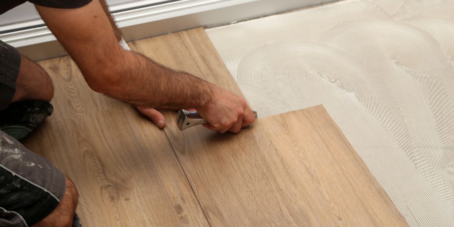 ​Jaké jsou způsoby řezání vinylové podlahy?