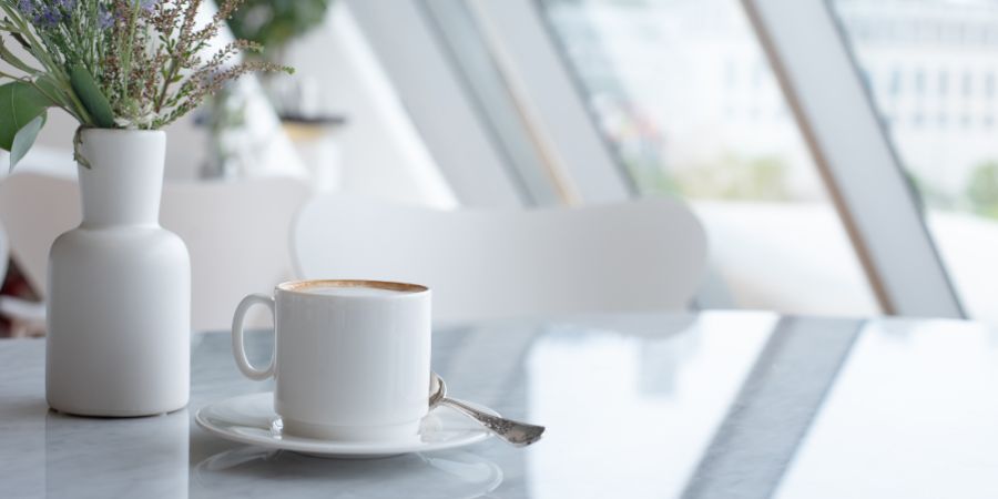 Jak zařídit kávový koutek v moderním obývacím pokoji?