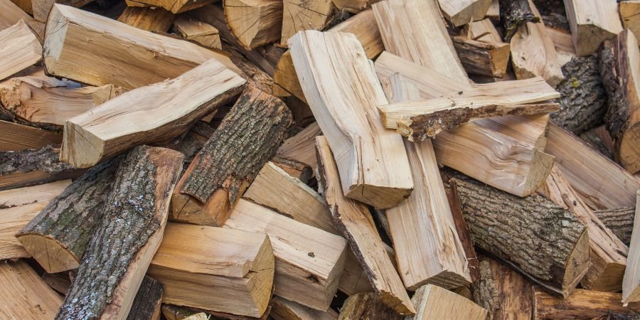 Palivové dřevo- BauMax