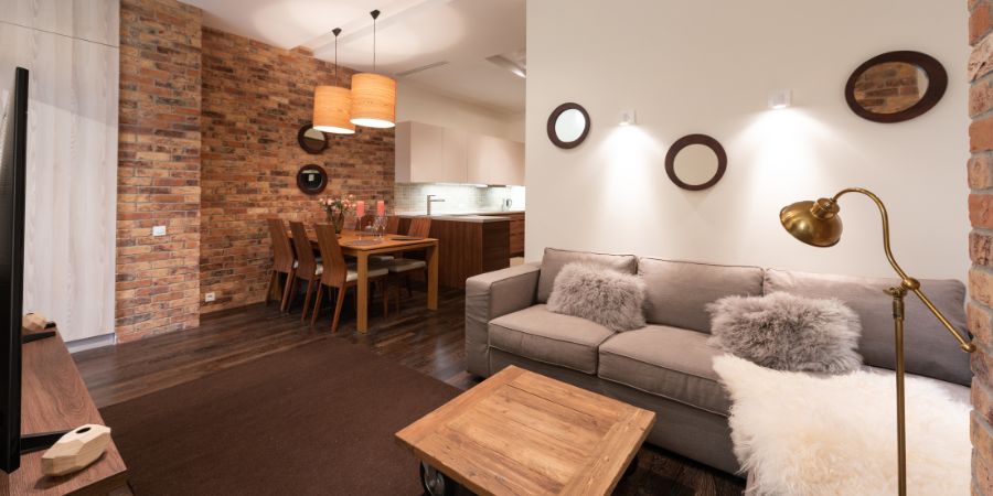 Irský křišťál v moderním interiéru obývacího pokoje